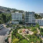 Oasis 4*