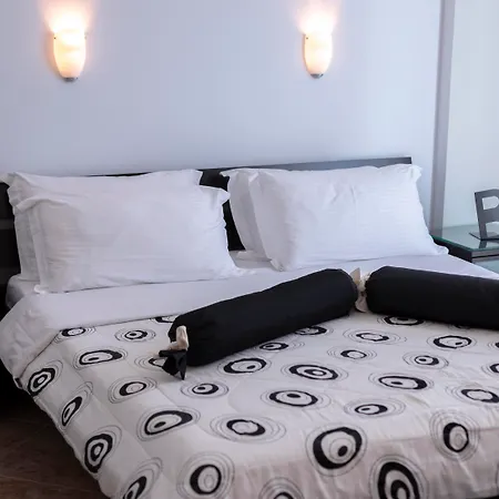 Hotel Oasis