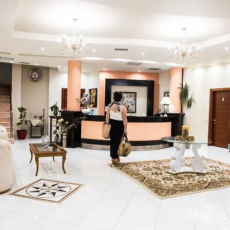 Oasis Σαράντα