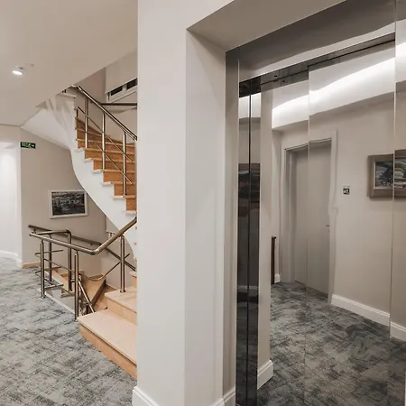 Oasis 4*