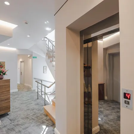 Oasis Hotel Sarandë