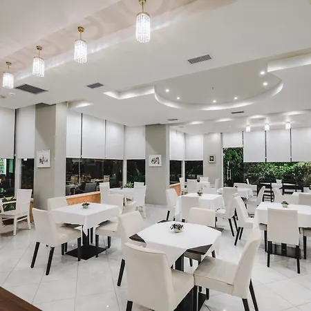 Oasis Saranda