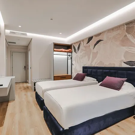 Hotel Oasis 4*