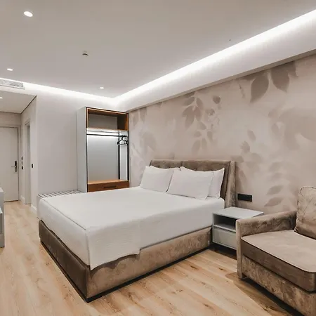 Oasis Hotel Sarandë