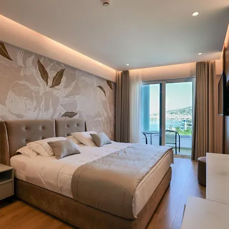 Oasis Hotel Saranda