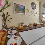Oasis 4*
