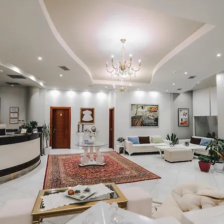 Oasis מלון 4*