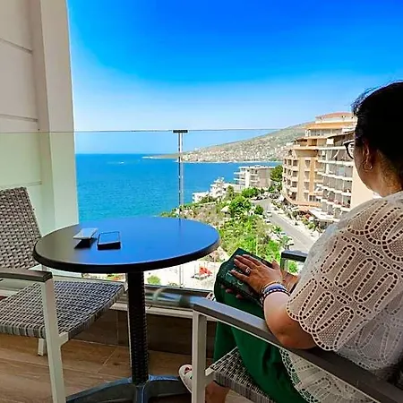 Hotel Oasis