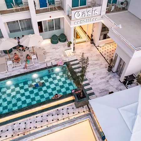 Oasis Hotel