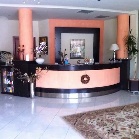 Oasis Hotel Sarandë